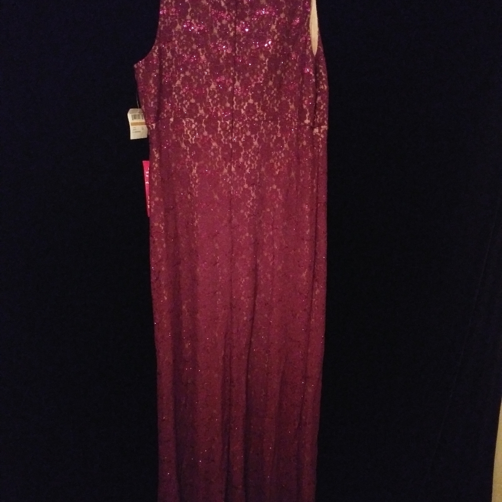 Dress - Picture 2 of 4
